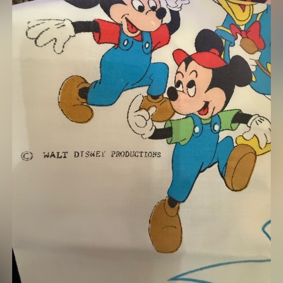 Vintage Mickey Mouse pillowcase. Circa 1970. - Picture 3 of 8